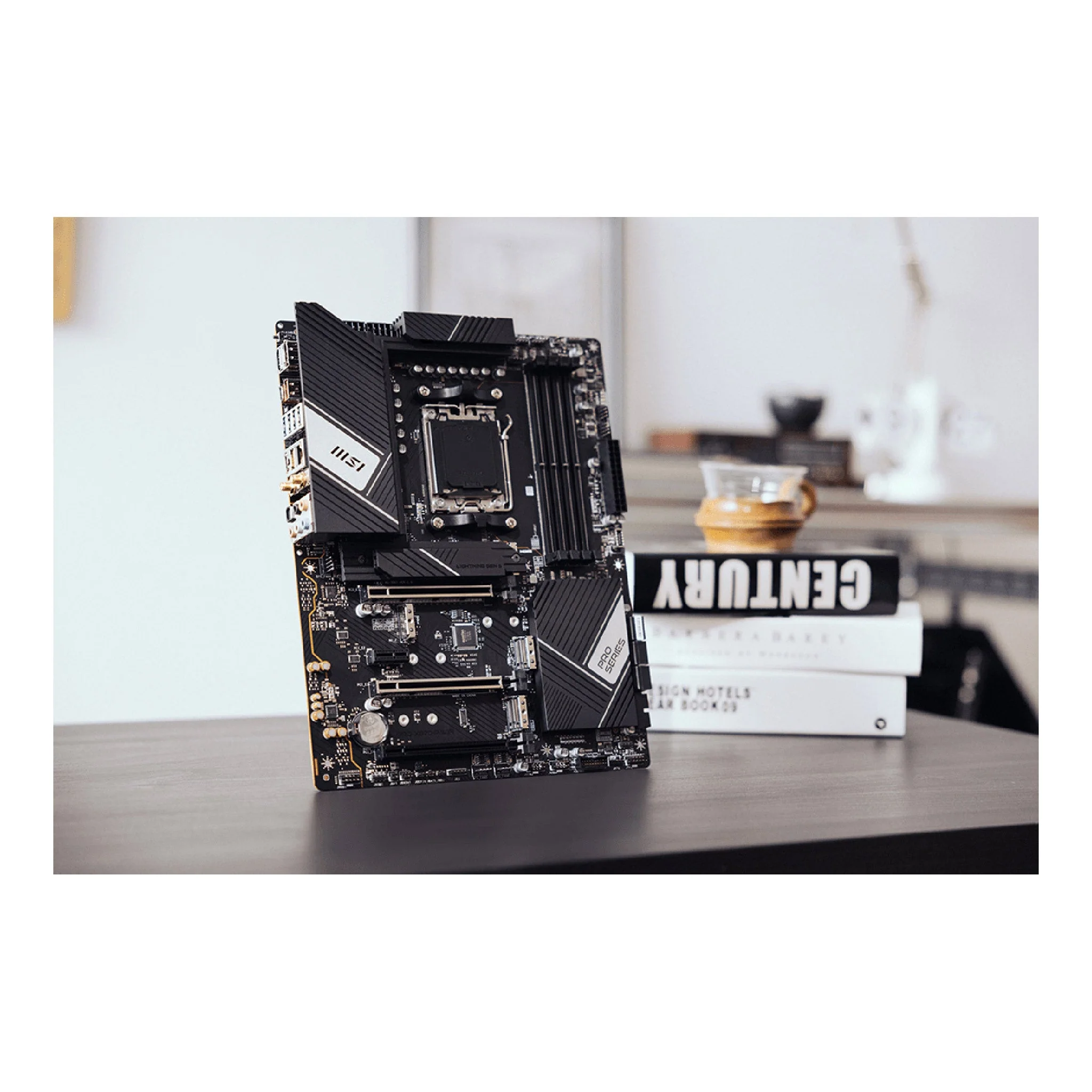 MSi PRO X670-P WIFI AMD Ryzen 7000 AM5 ATX Business Motherboard - Image 8